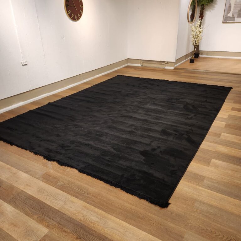 שטיח דומיניק שחור